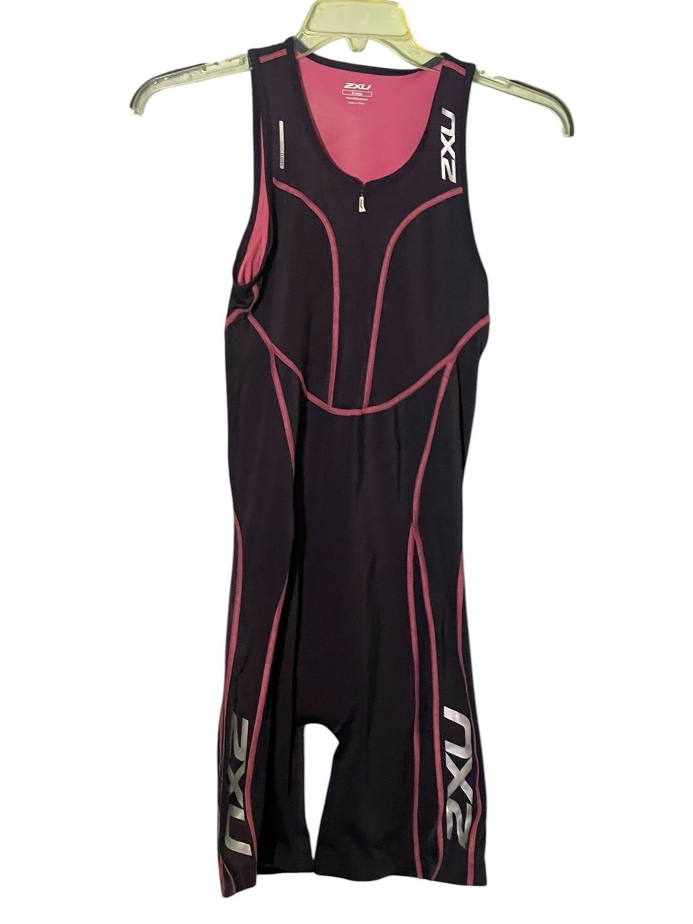 2XU Black with Pink Piping Performance Tri Suit. Size XL GUC